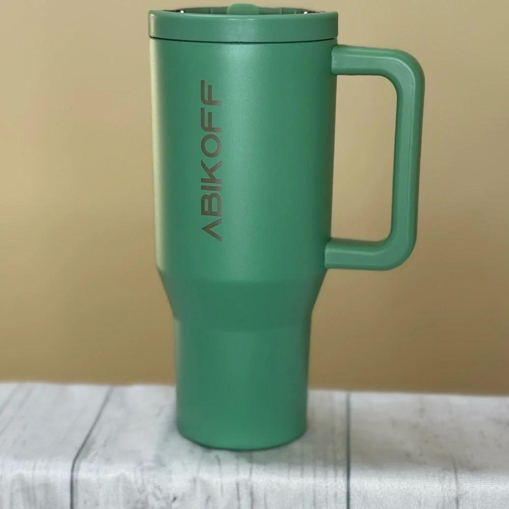 ABIKOFF Green Tumbler with Handle and Flip Straw